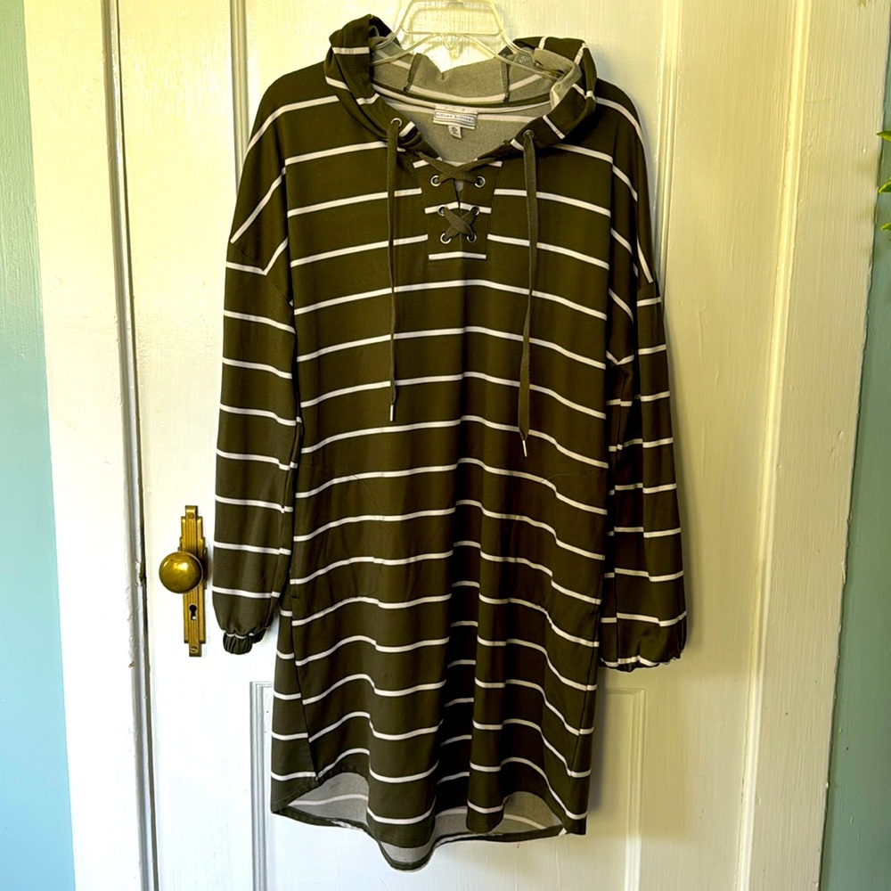 Long sleeve hoodie dress Allison Brittney xl olive green stripe